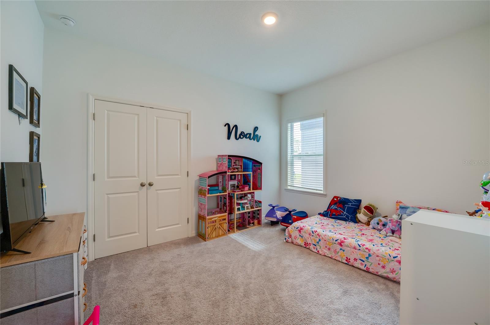 LINCOLN OAKS - Residential