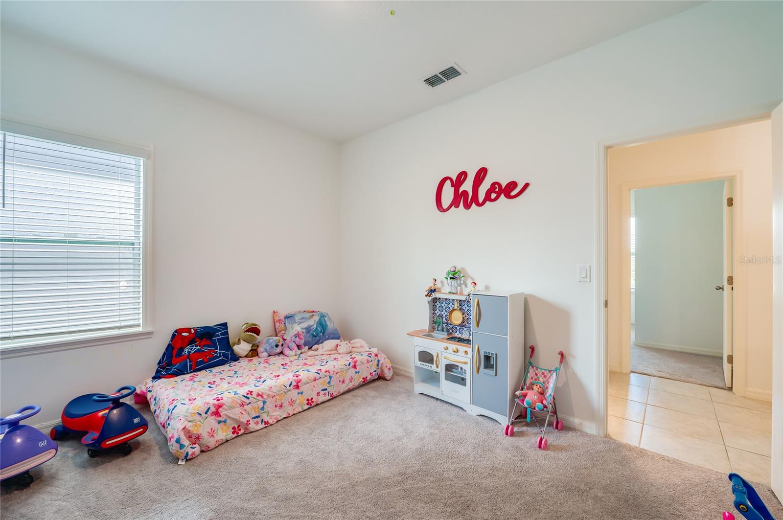 LINCOLN OAKS - Residential