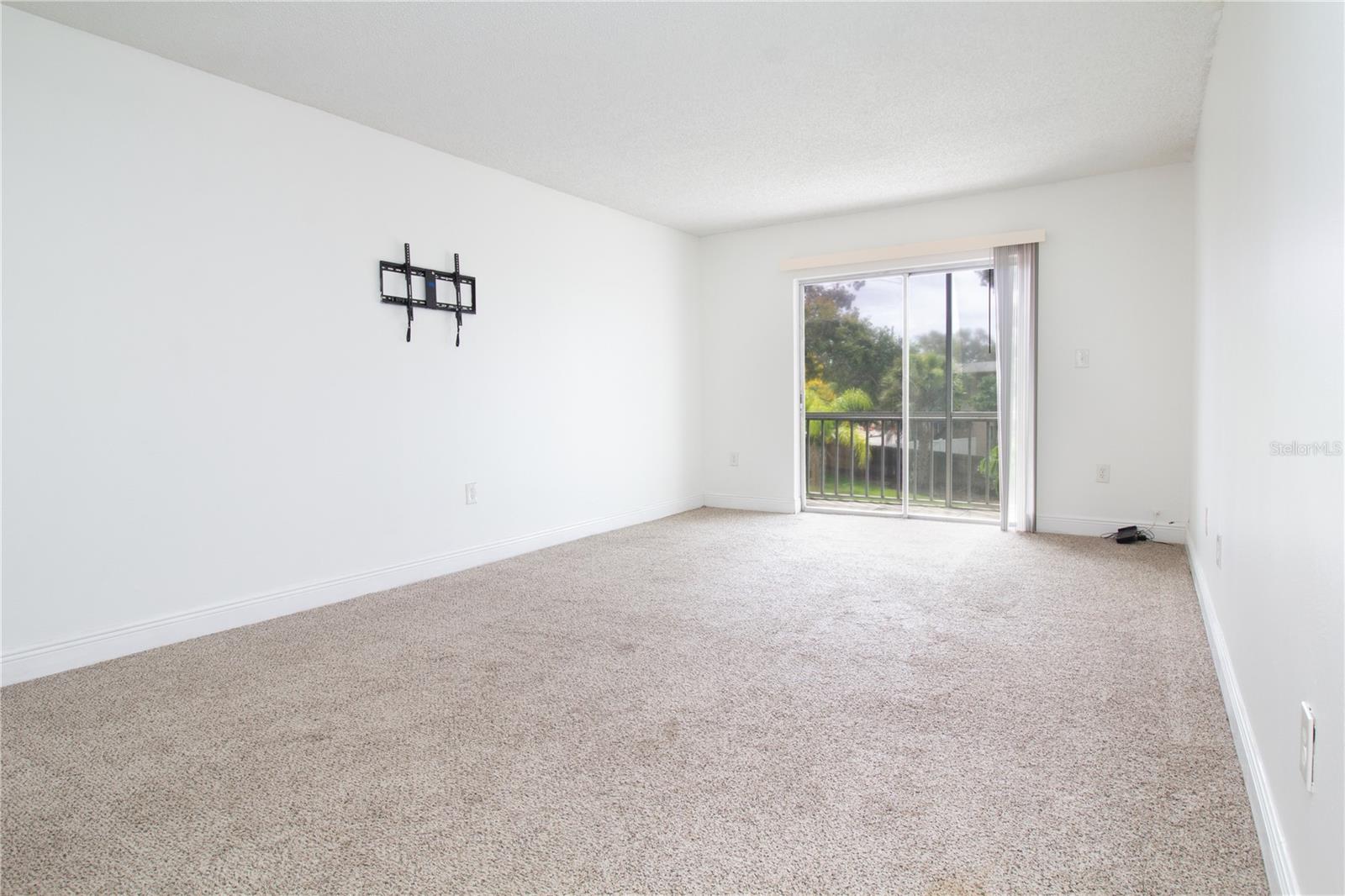 TRADEWINDS CONDO - Residential