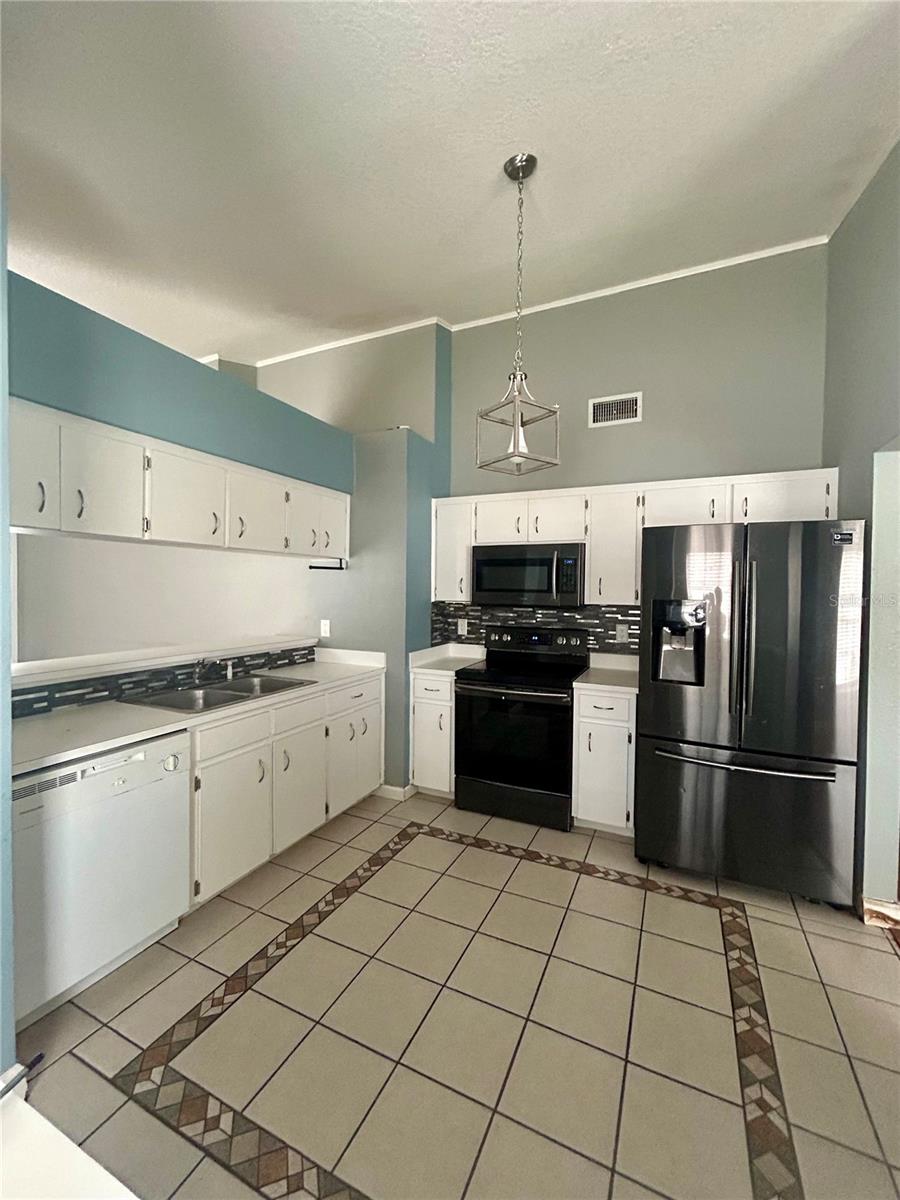 CRYSTALS LANDING - Residential