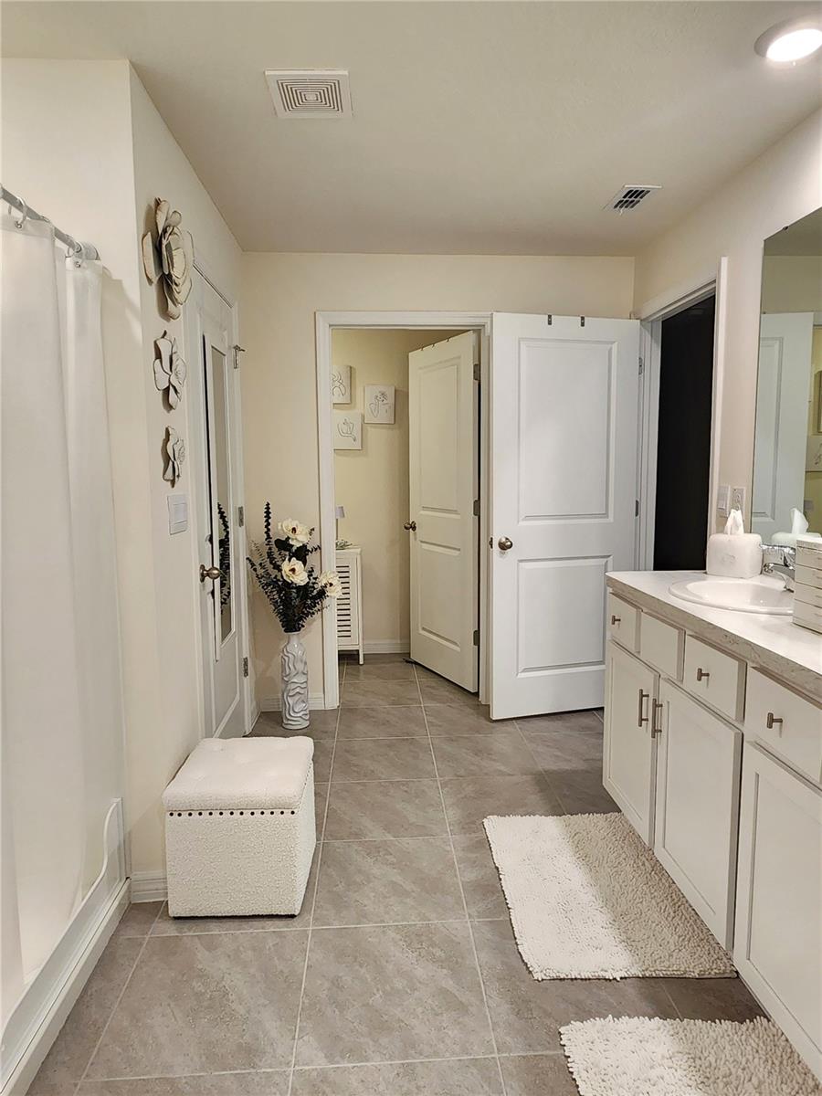 HUNTINGTON RIDGE - Residential