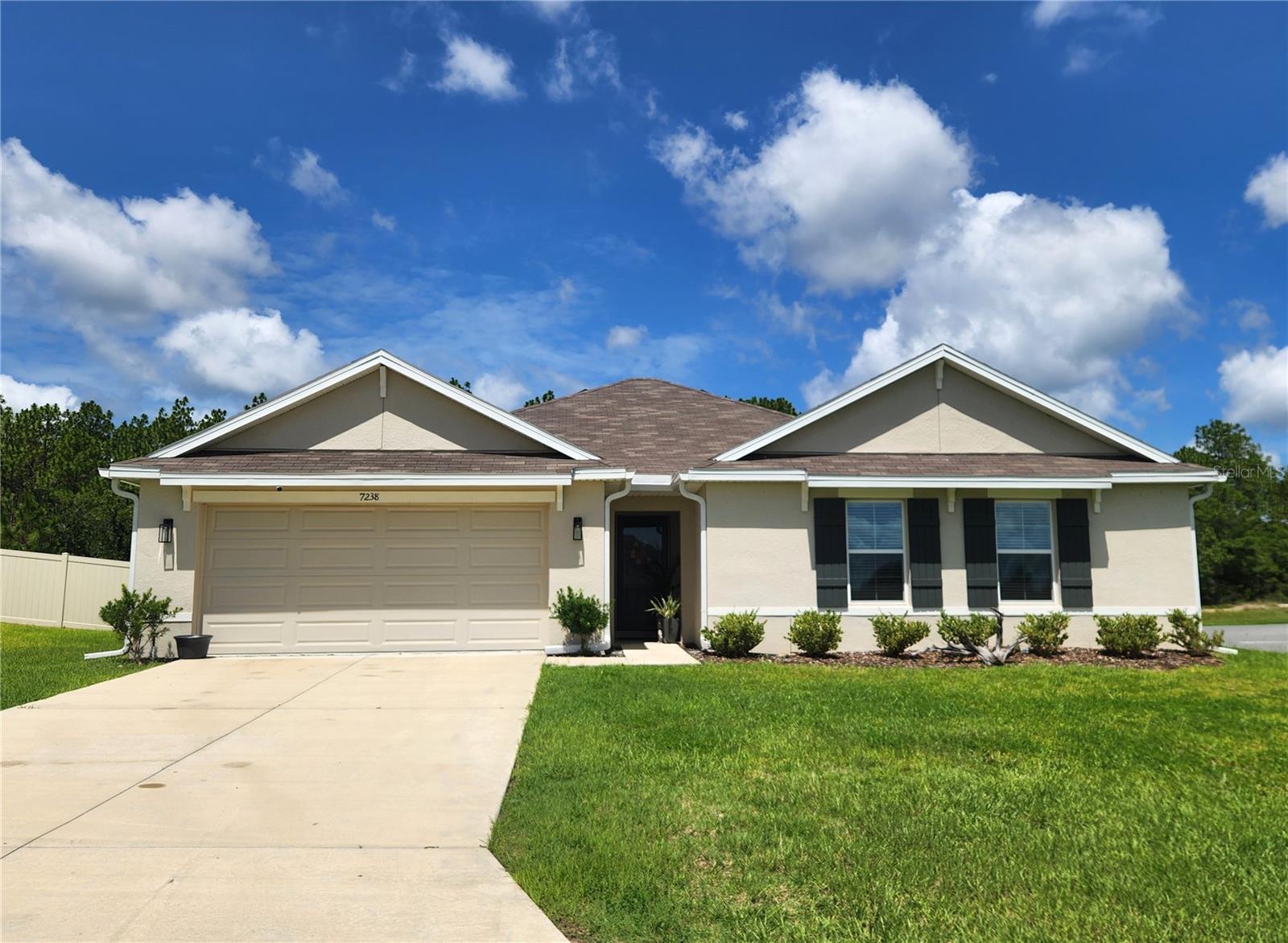 HUNTINGTON RIDGE - Residential