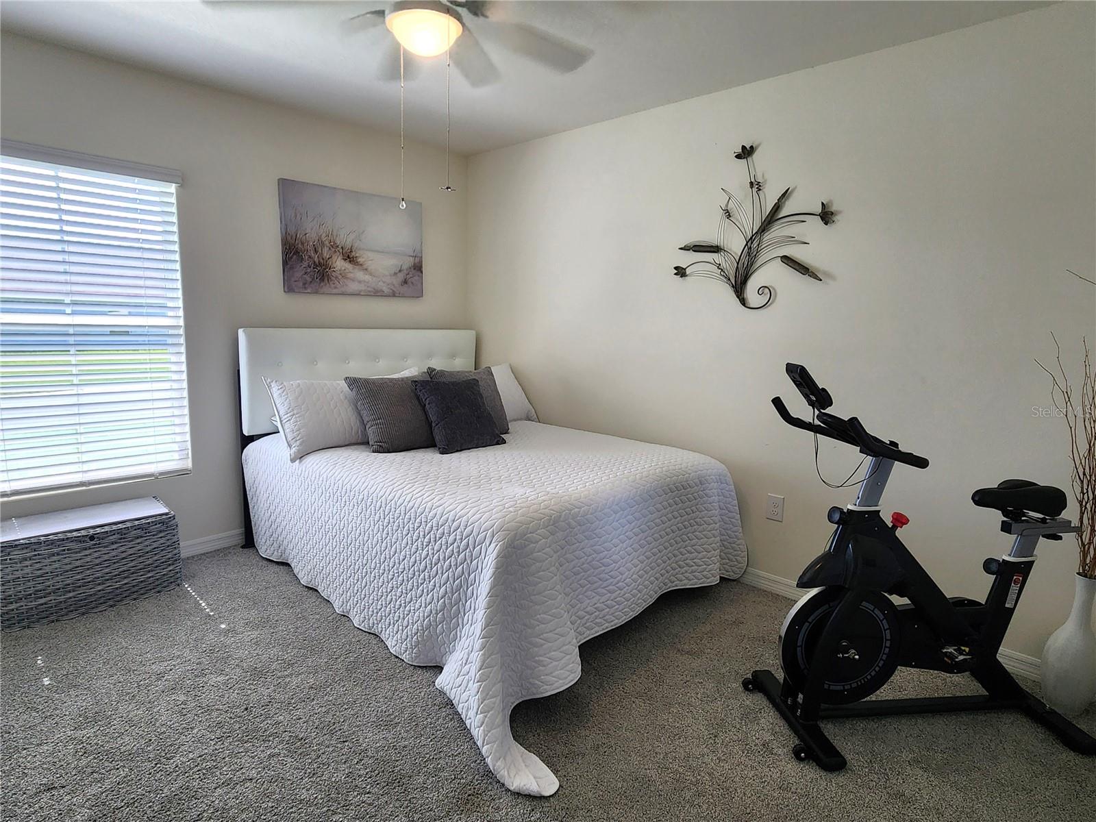 HUNTINGTON RIDGE - Residential