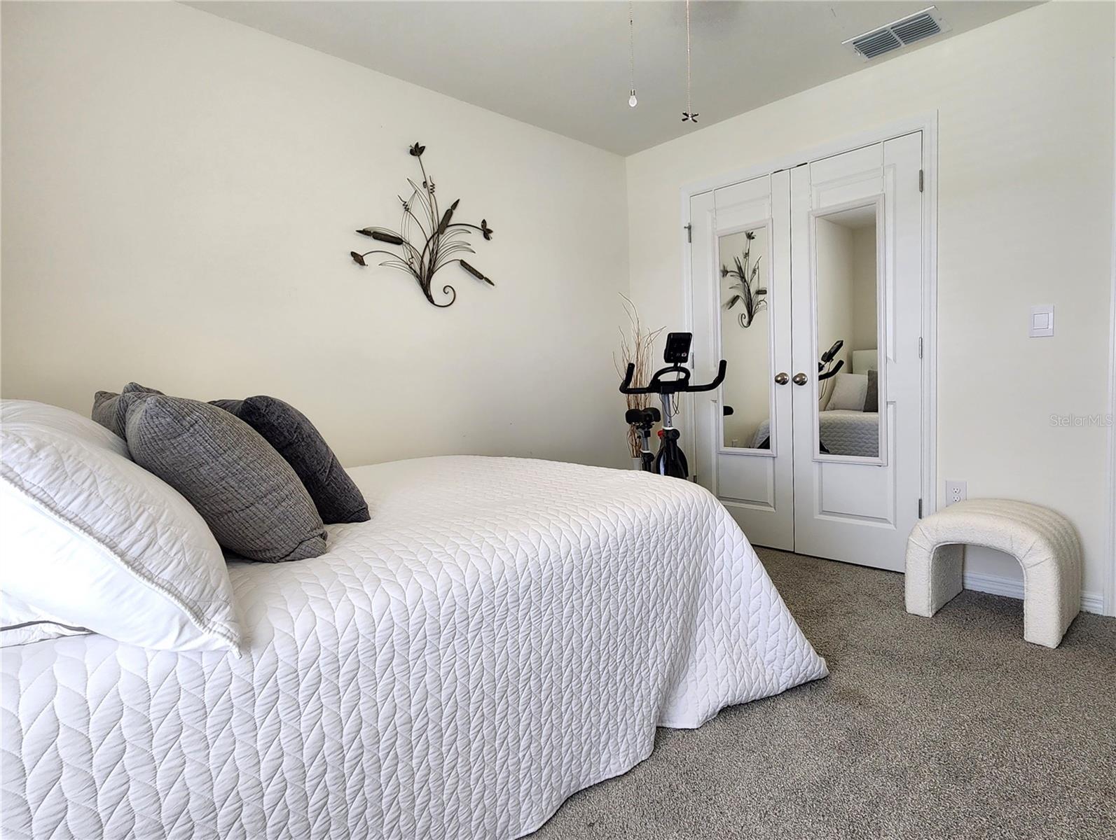 HUNTINGTON RIDGE - Residential