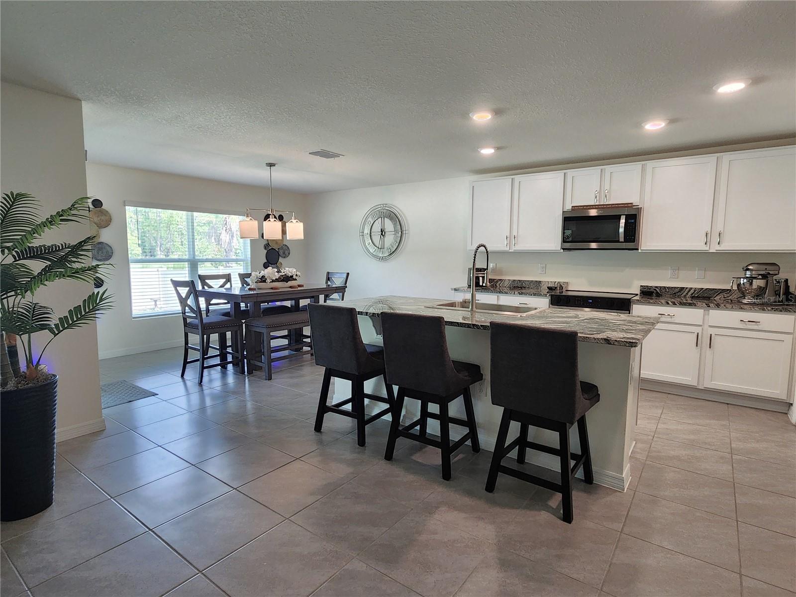 HUNTINGTON RIDGE - Residential