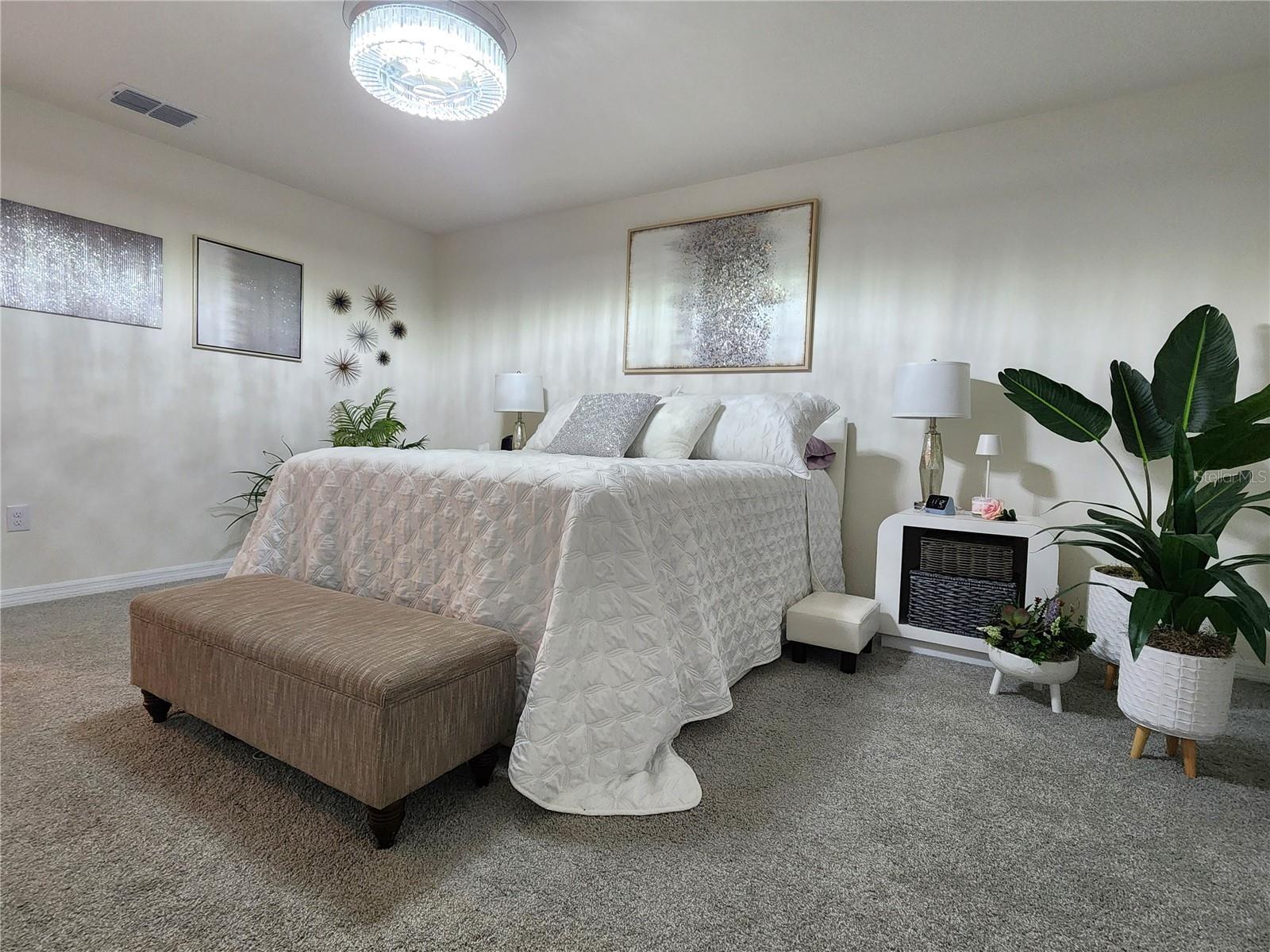 HUNTINGTON RIDGE - Residential