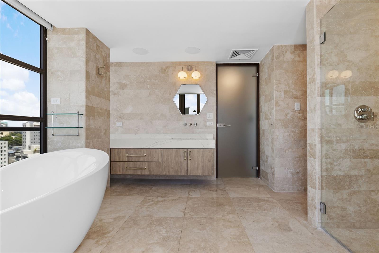 LUCHETTI 1212 - Residential