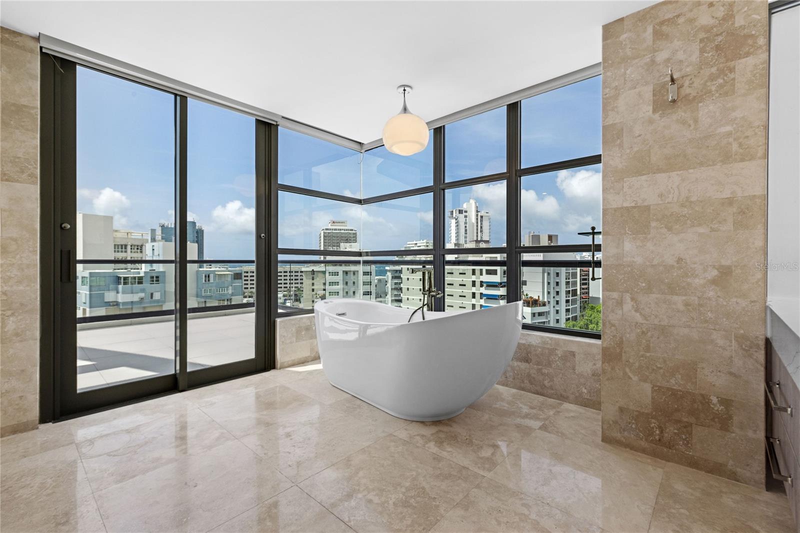 LUCHETTI 1212 - Residential