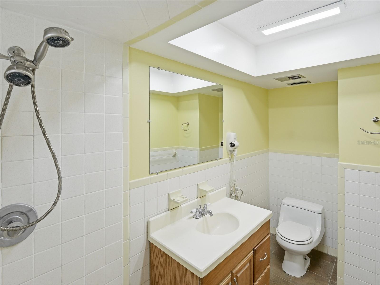 EMERALD LAKE COLONY UNIT 1 - Residential