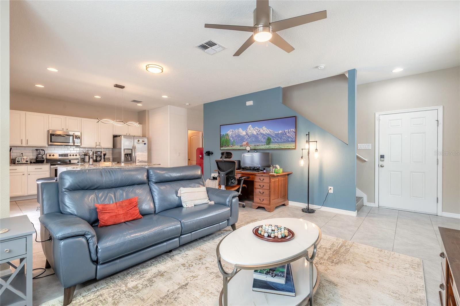 CORNERSTONE GROVE - Residential