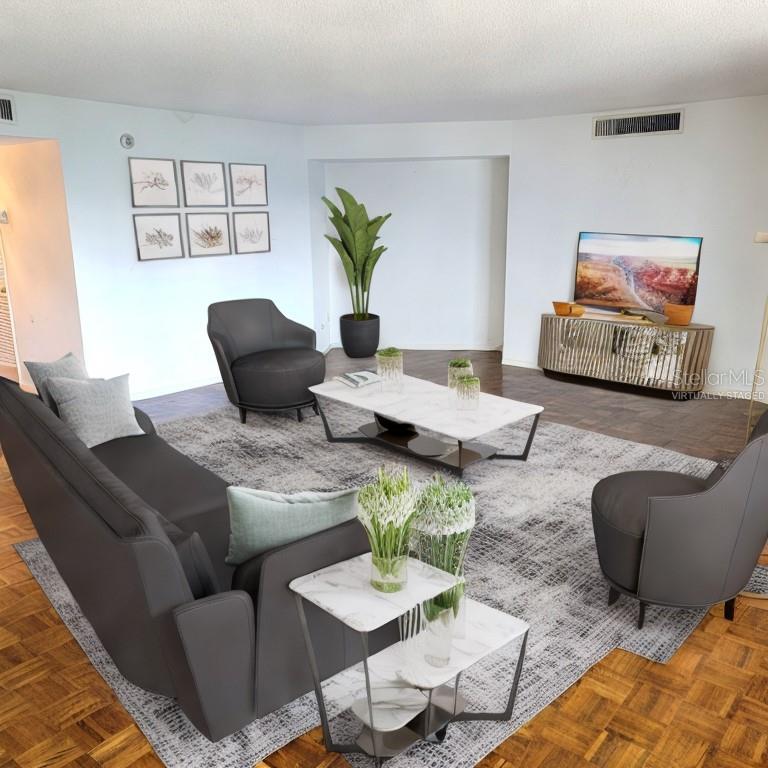 REGENCY HOUSE - Residential