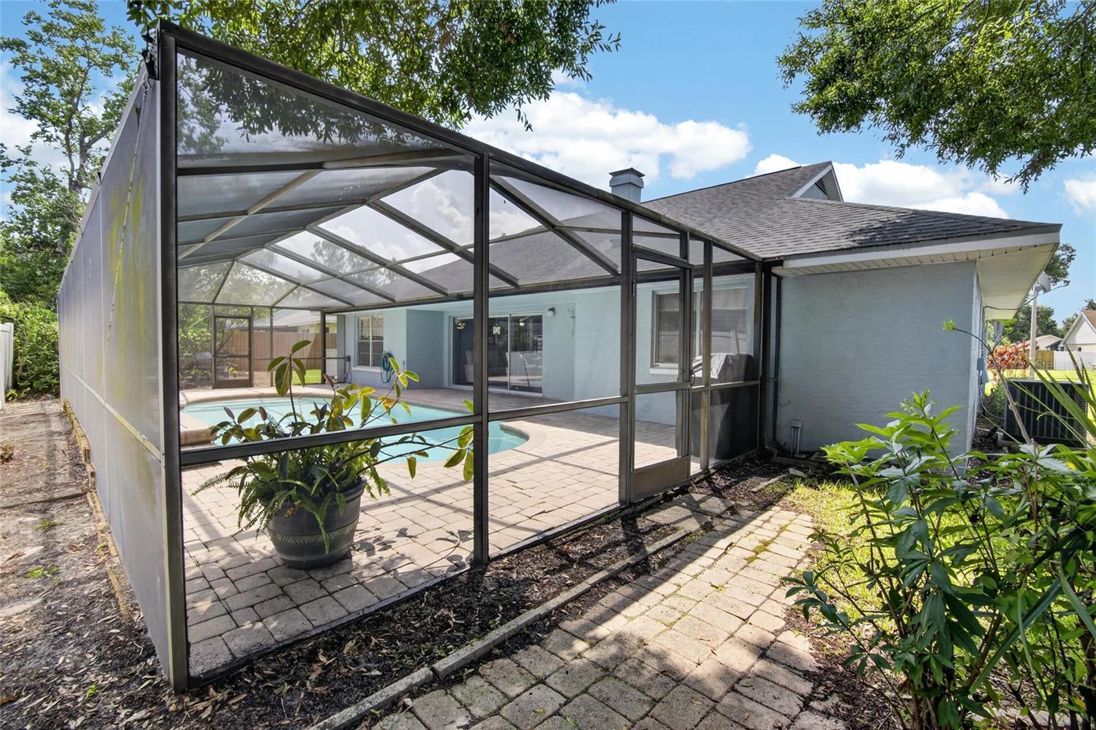 CARROLLWOOD SPRINGS - Residential
