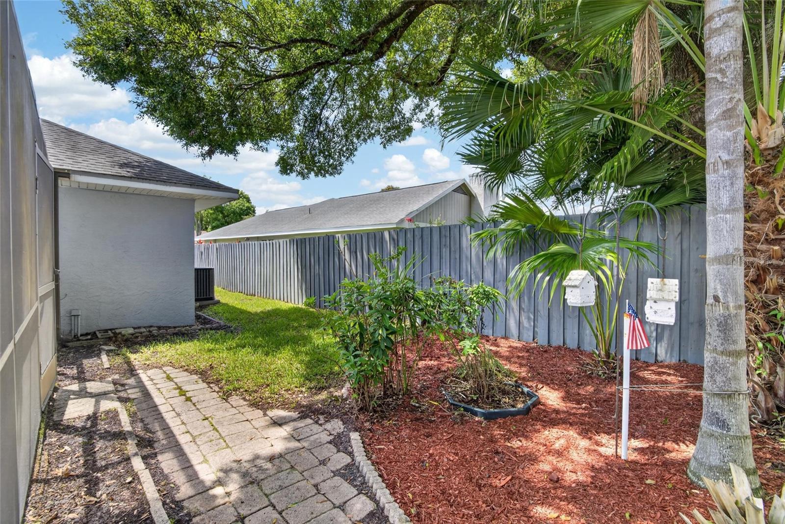 CARROLLWOOD SPRINGS - Residential