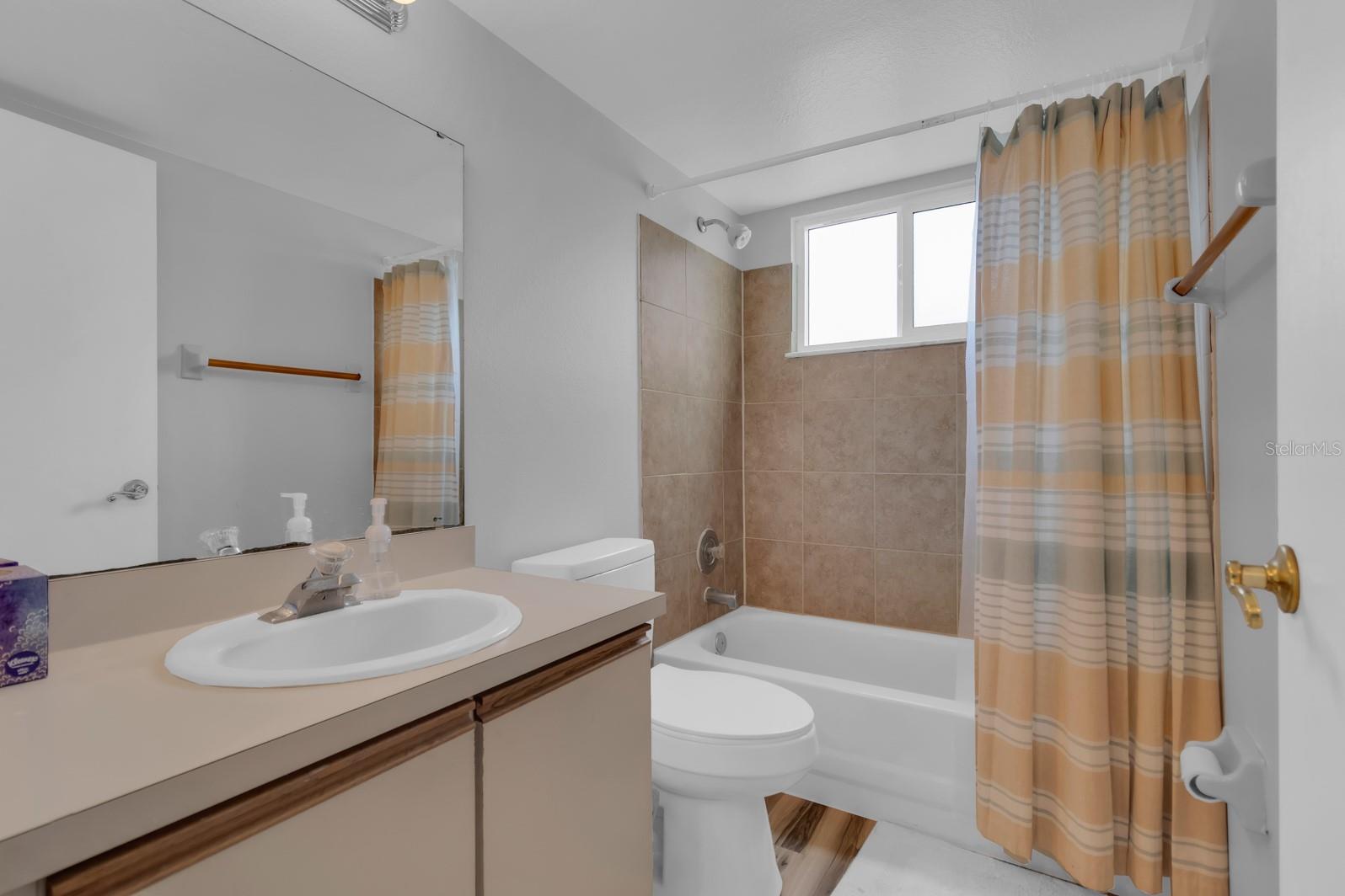VILLAS AT LAGUNA BAY CONDO - Residential