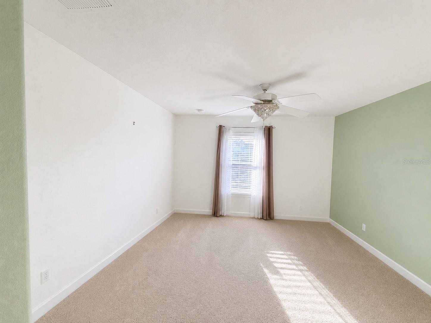 SAVANNAH LNDGS - Residential