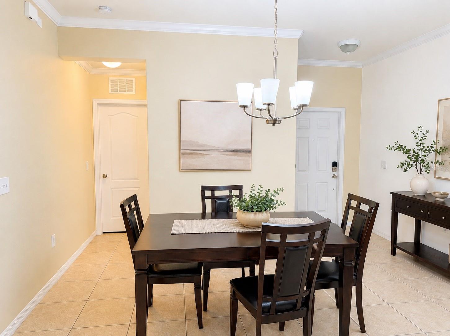 SAVANNAH LNDGS - Residential