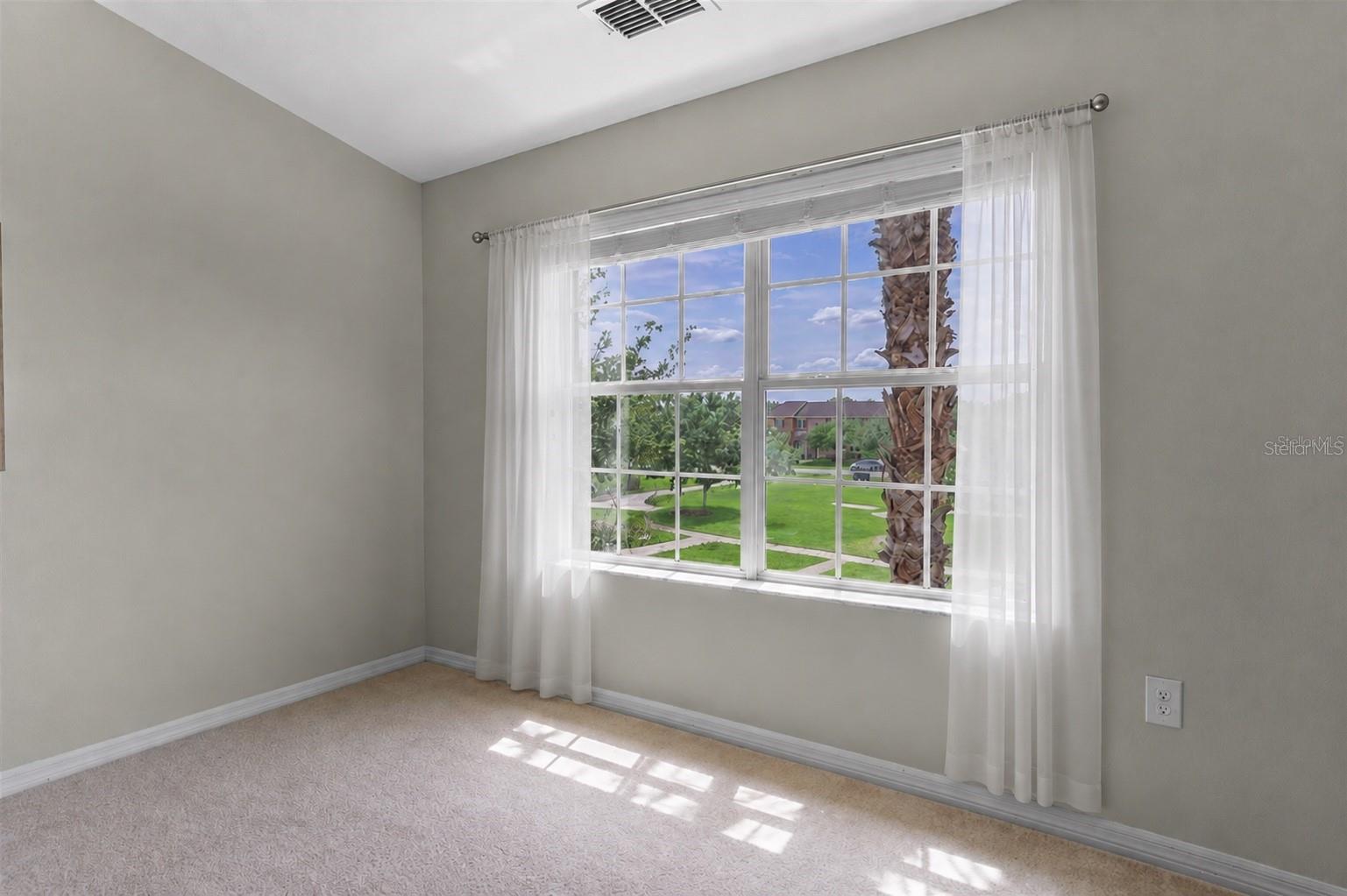 SAVANNAH LNDGS - Residential