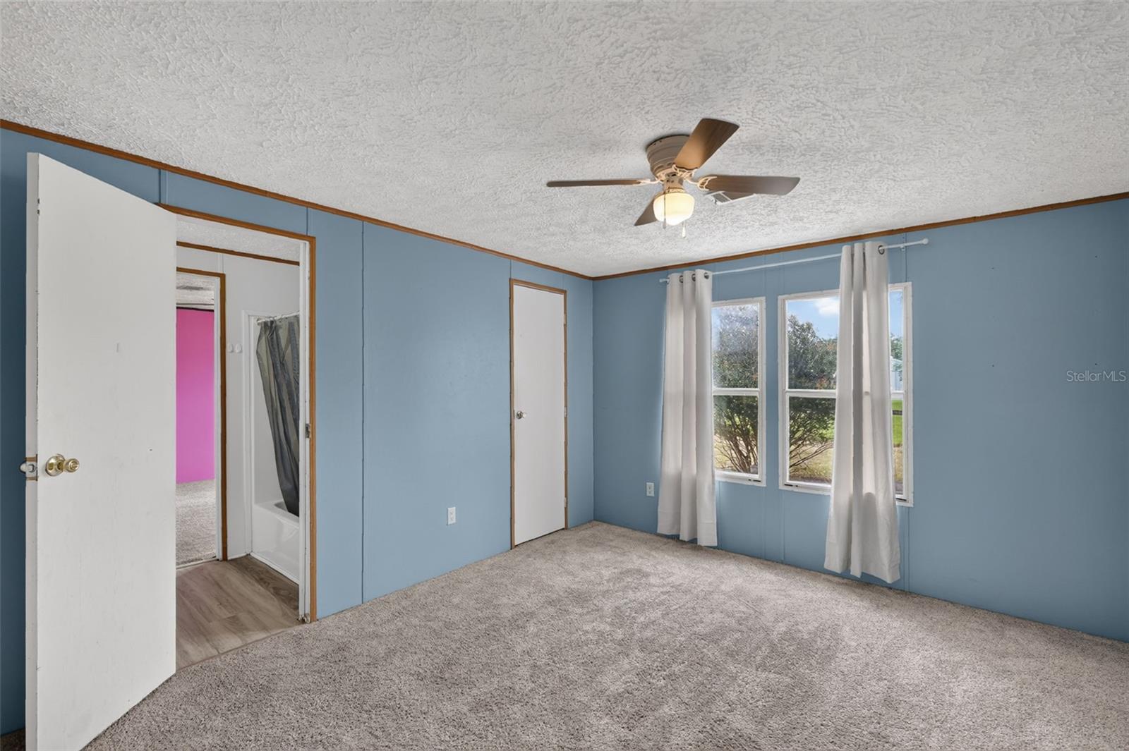 FOXBOROUGH FARMS - Residential