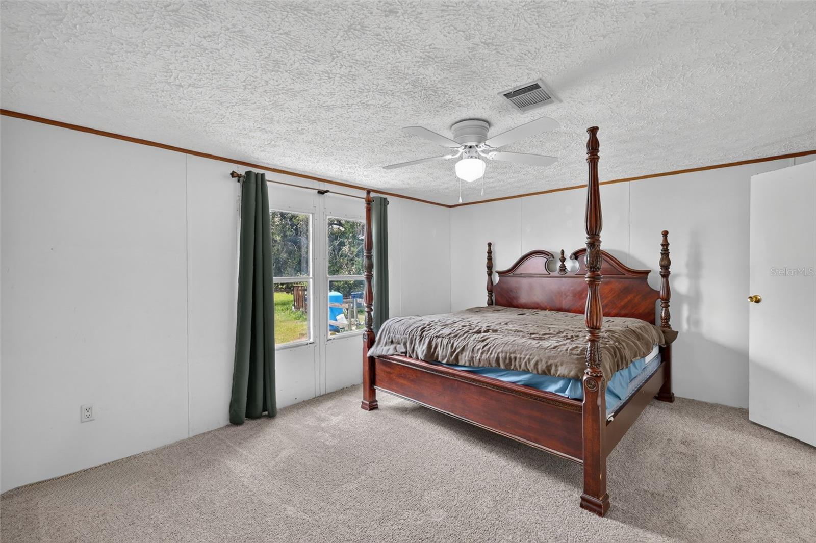 FOXBOROUGH FARMS - Residential