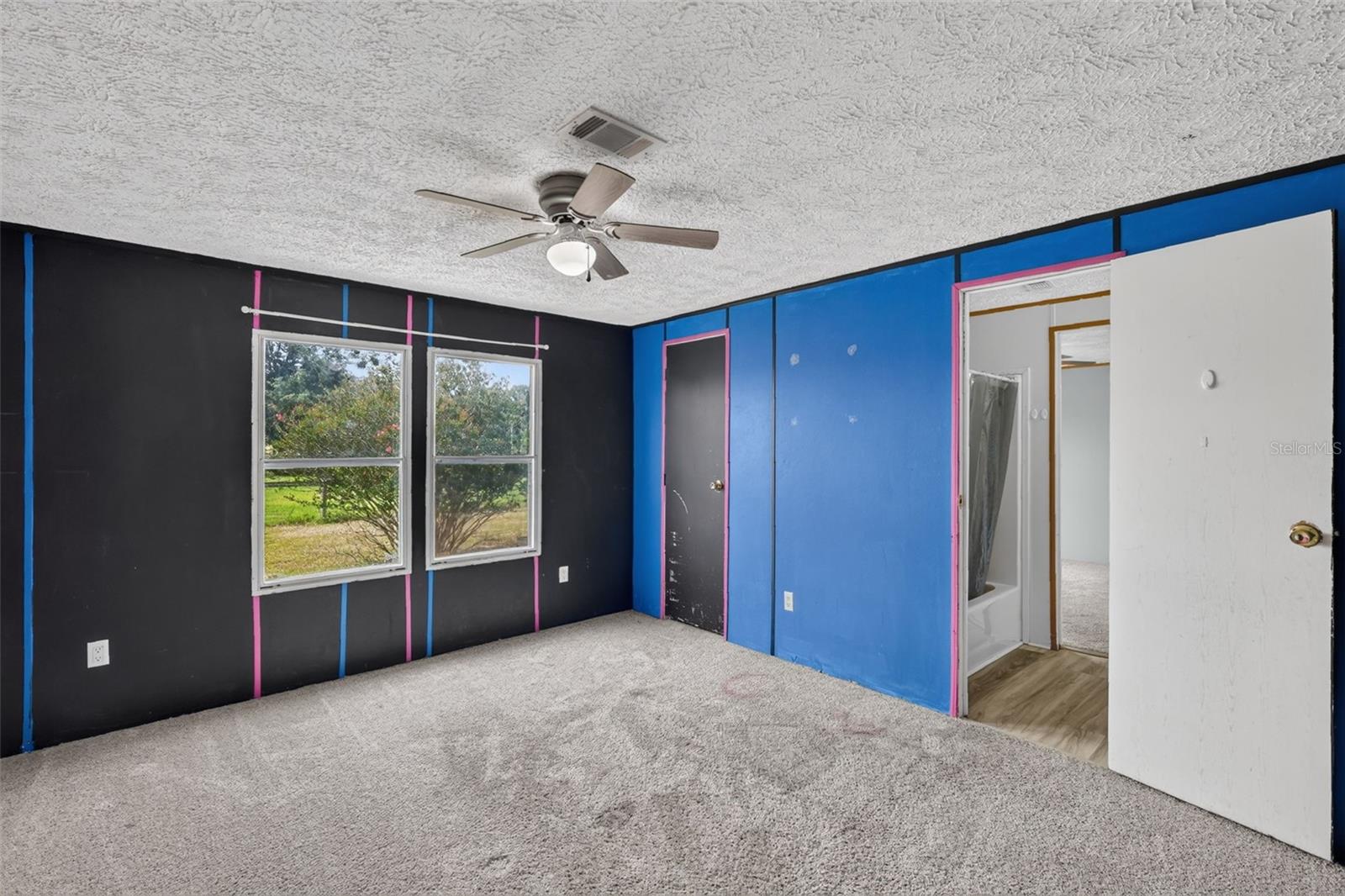 FOXBOROUGH FARMS - Residential