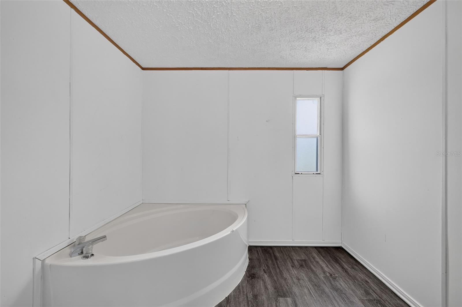 FOXBOROUGH FARMS - Residential
