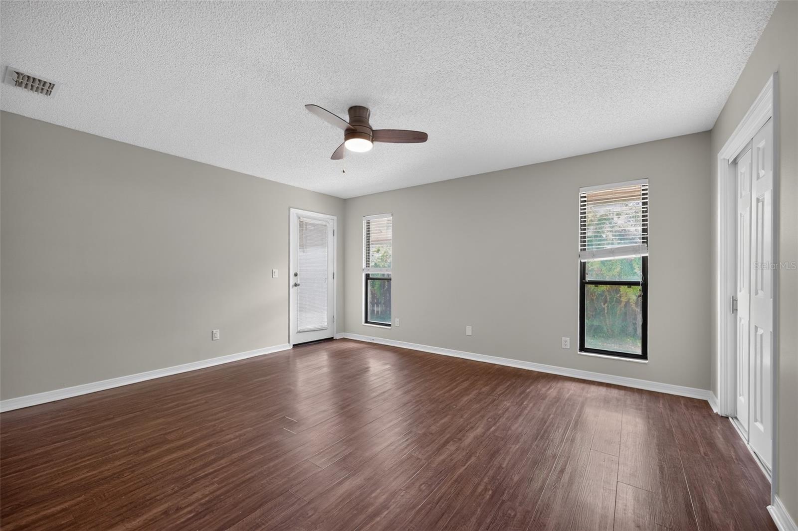 MASSEY VILLAS - Residential