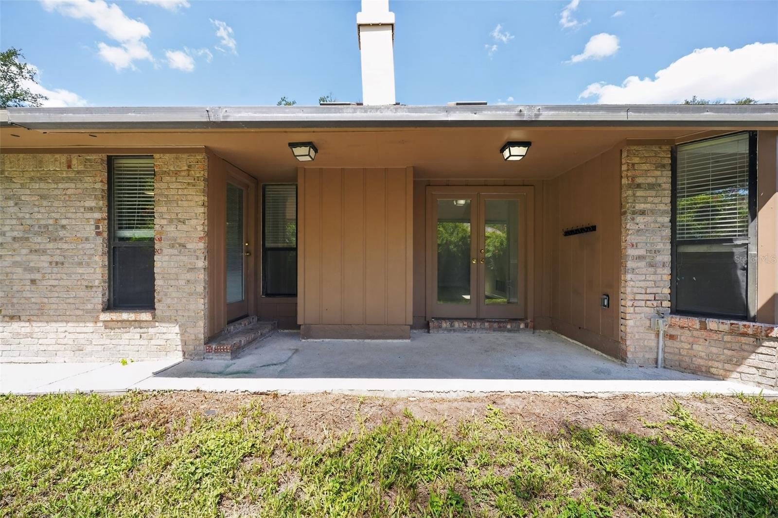 MASSEY VILLAS - Residential