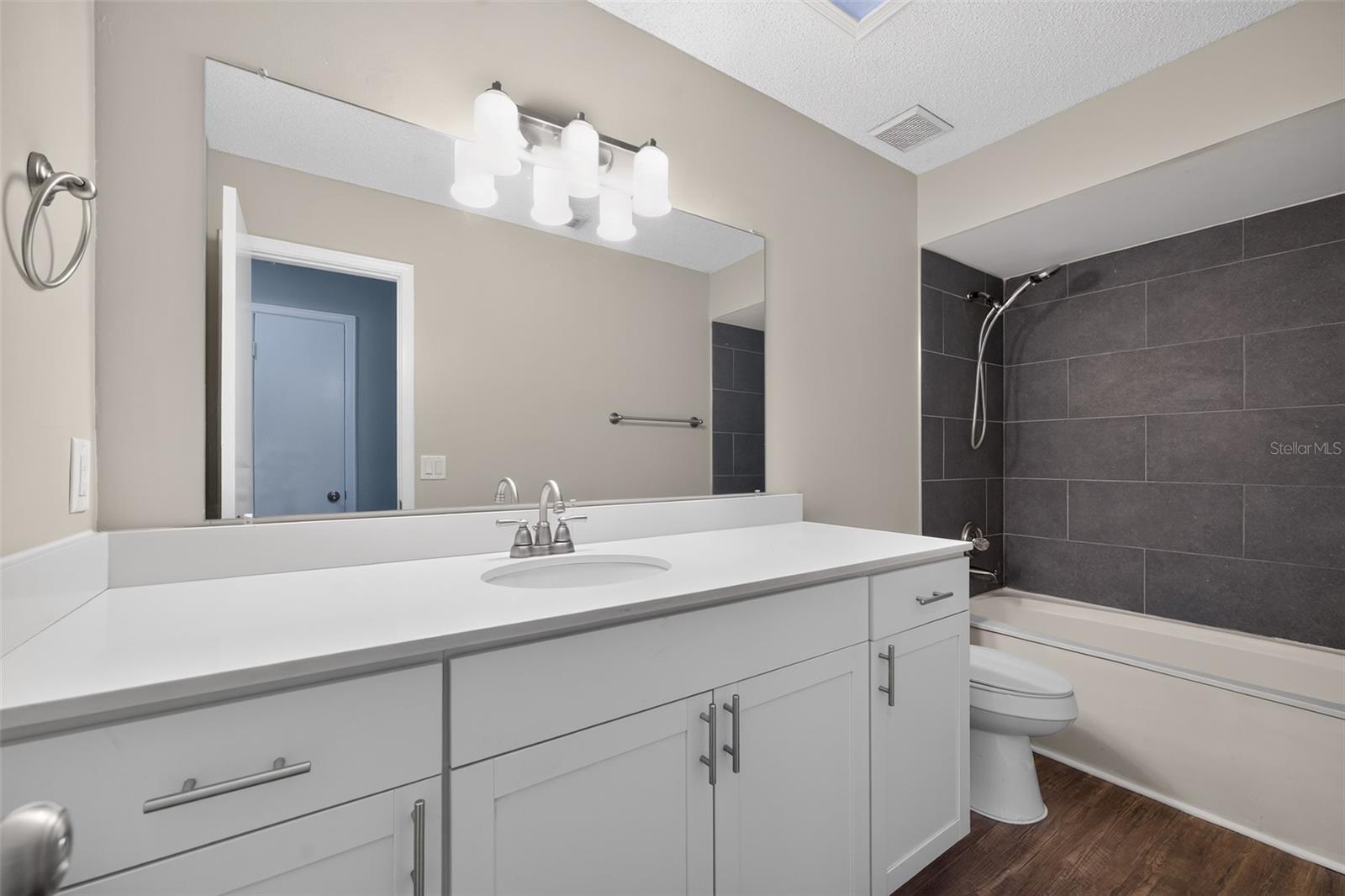MASSEY VILLAS - Residential
