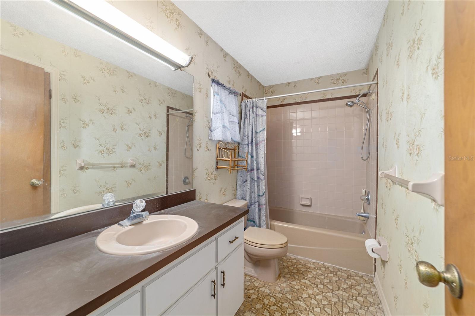 ROLLING RANCHETTES - Residential