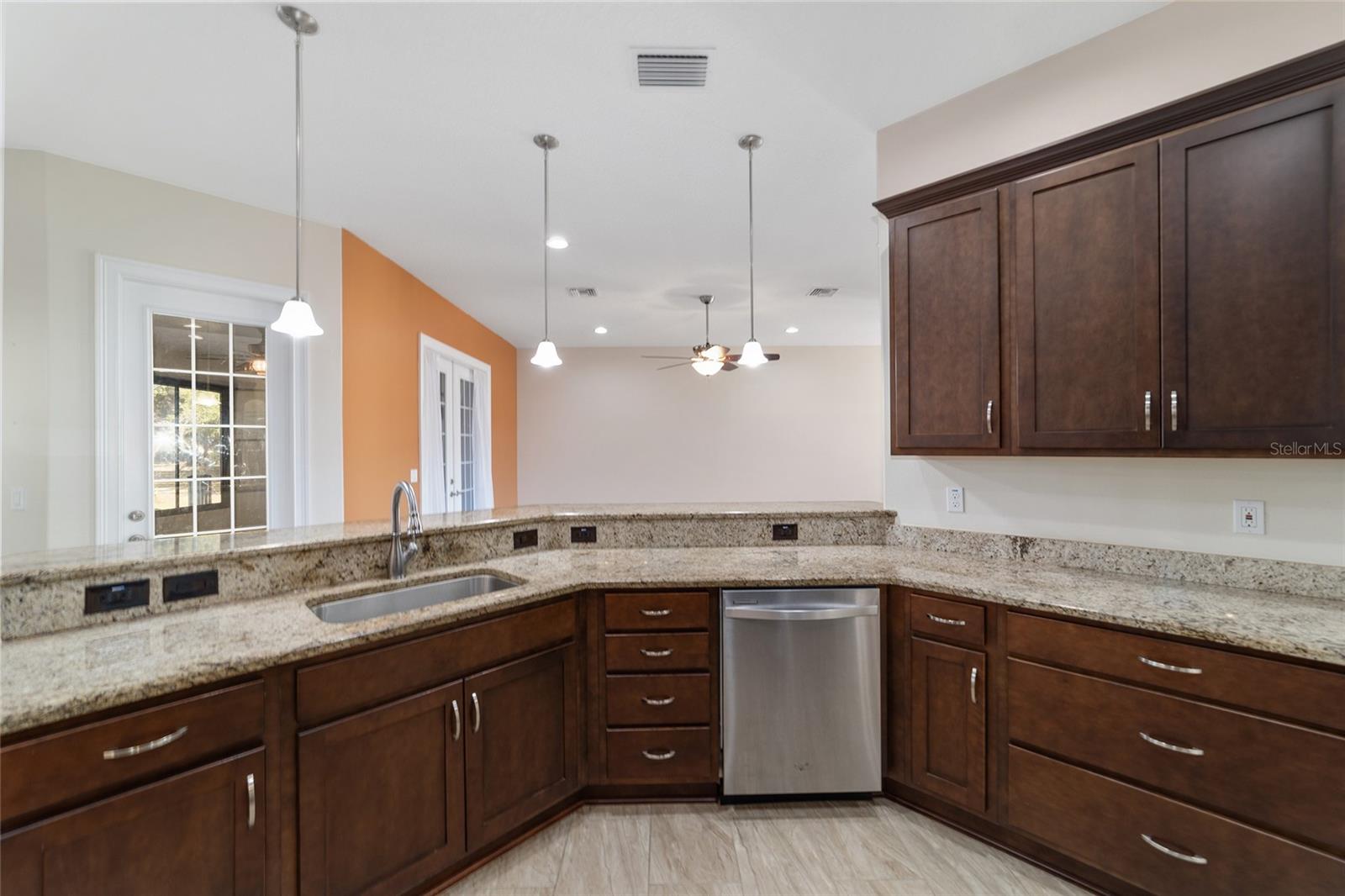 ROLLING RANCHETTES - Residential