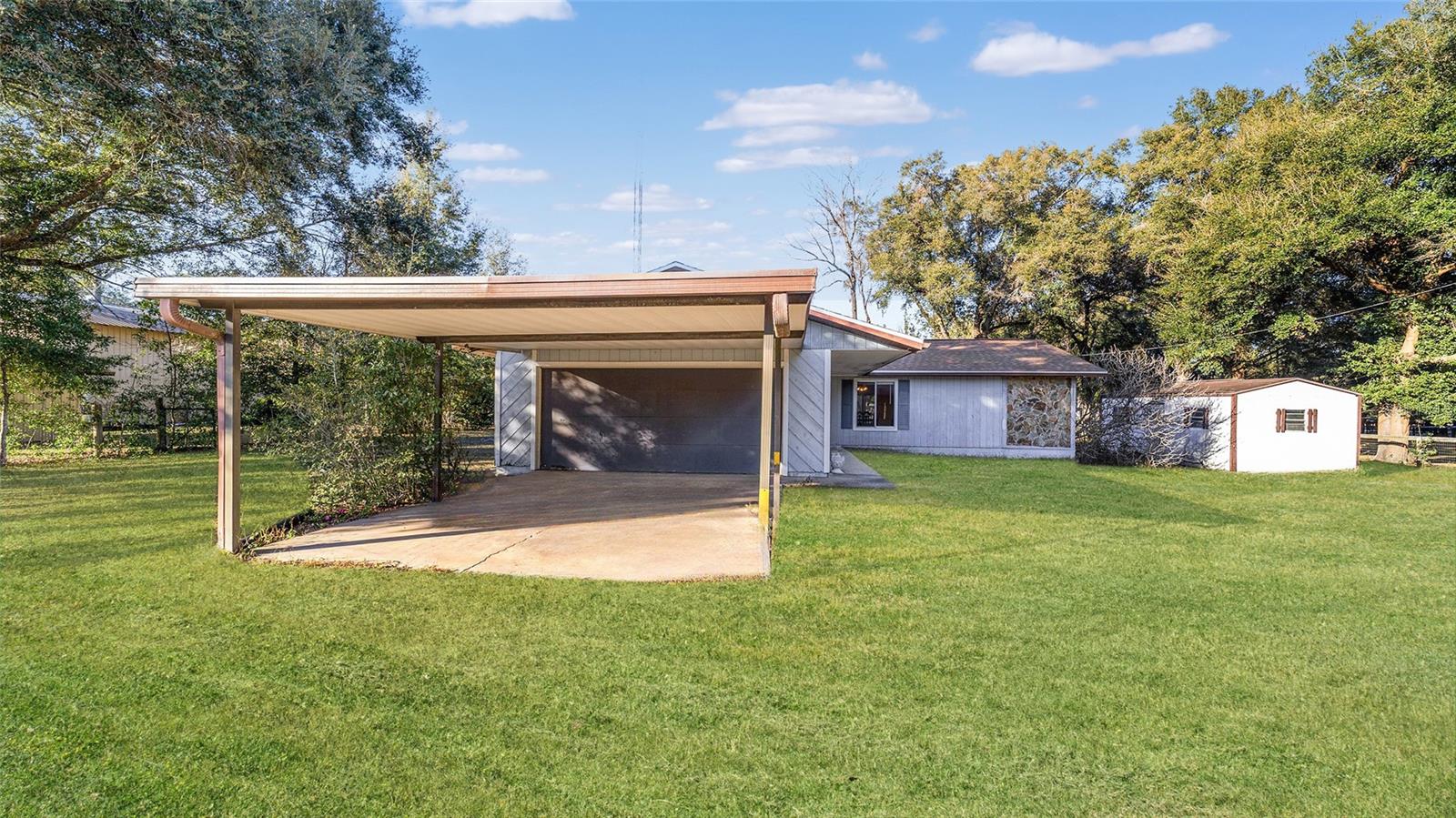 ROLLING RANCHETTES - Residential