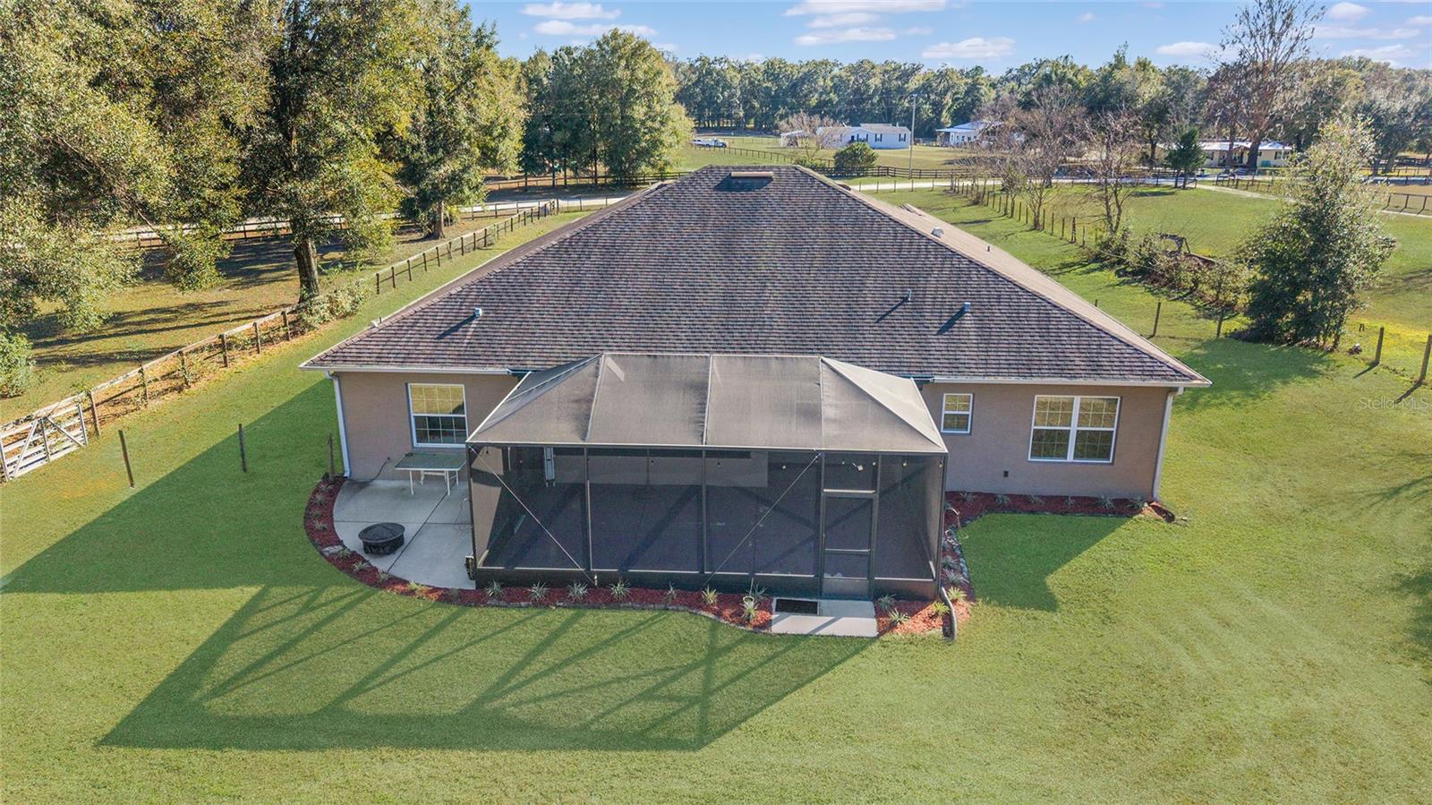 ROLLING RANCHETTES - Residential