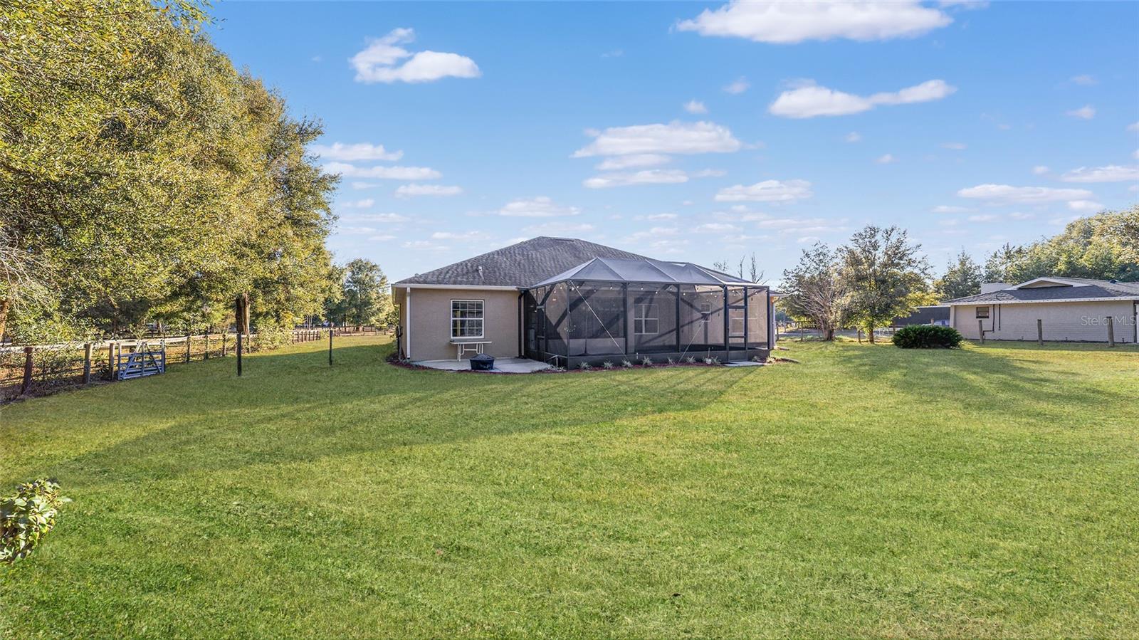 ROLLING RANCHETTES - Residential