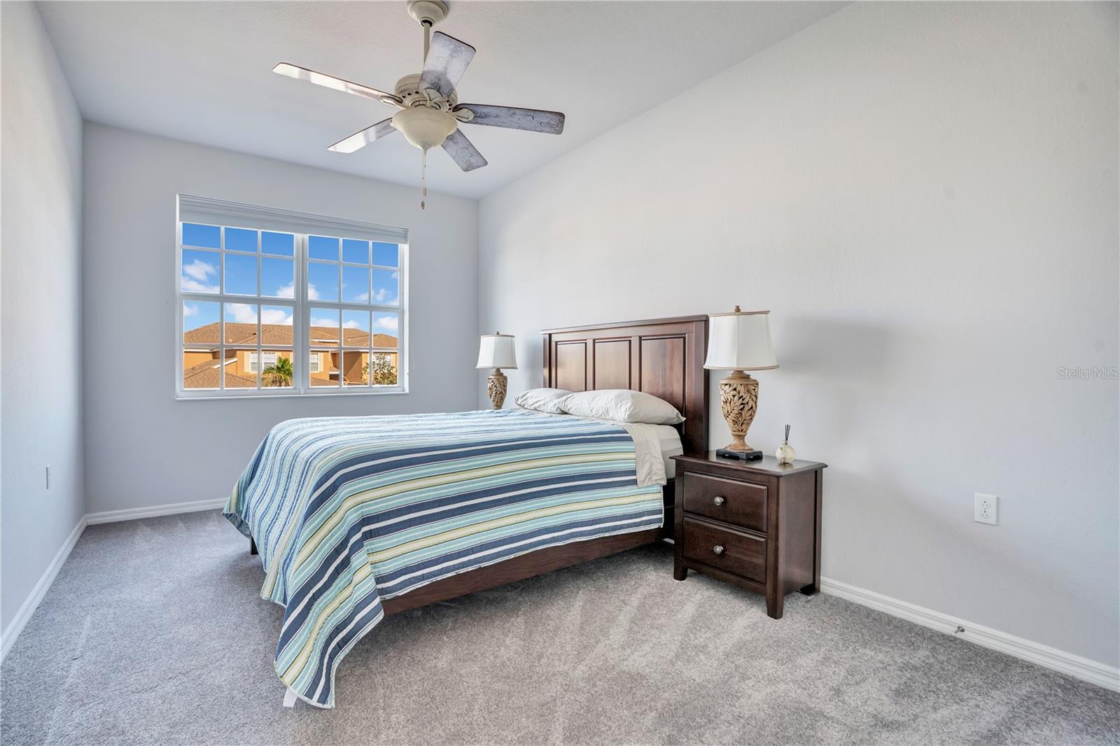 RIVER STRAND - Residential