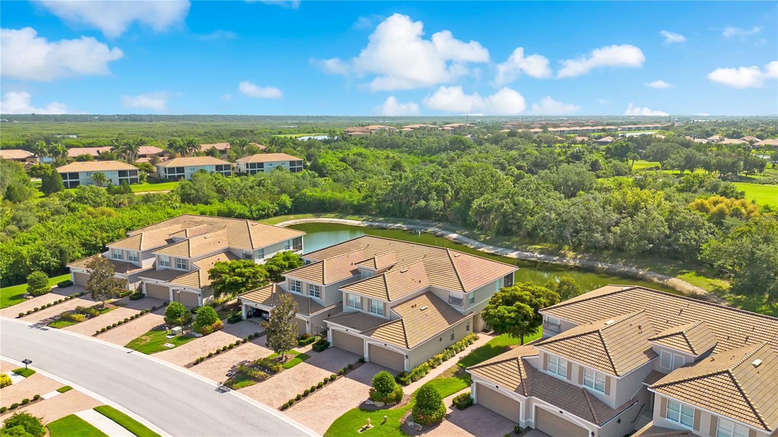 RIVER STRAND - Residential