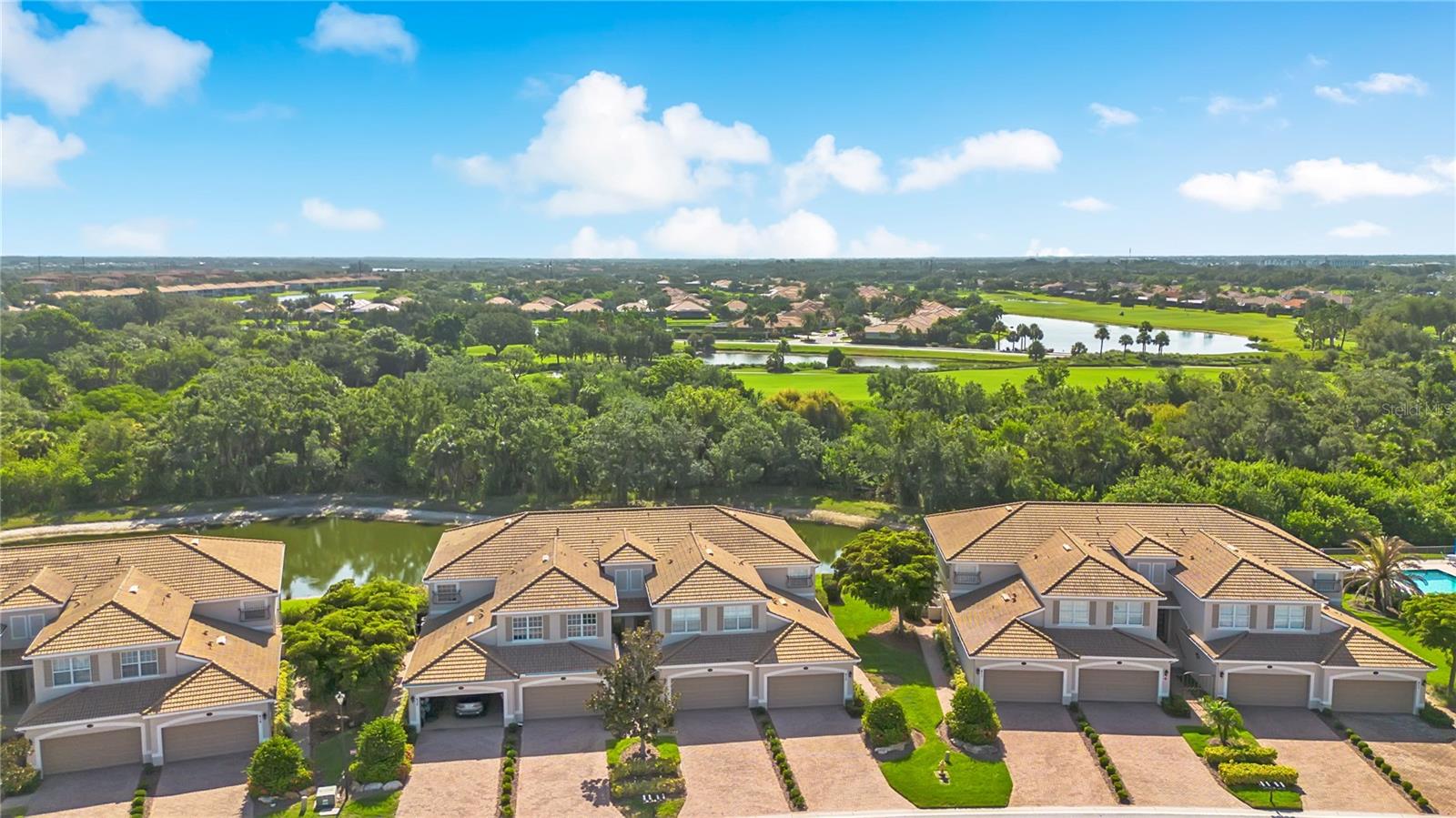 RIVER STRAND - Residential