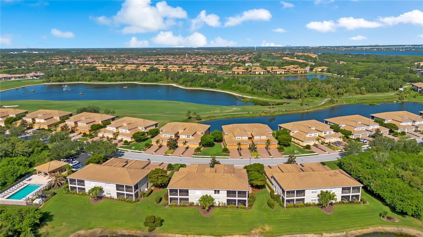 RIVER STRAND - Residential