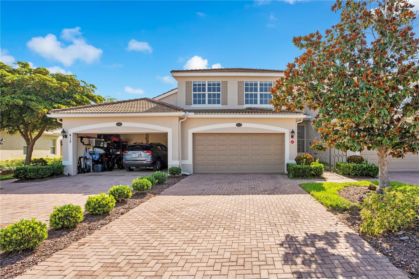 RIVER STRAND - Residential
