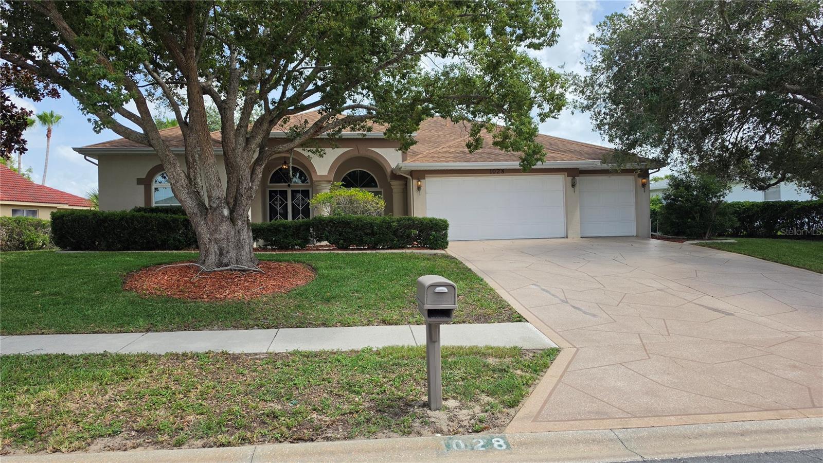GOLFERS CLUB ESTATE - Residential