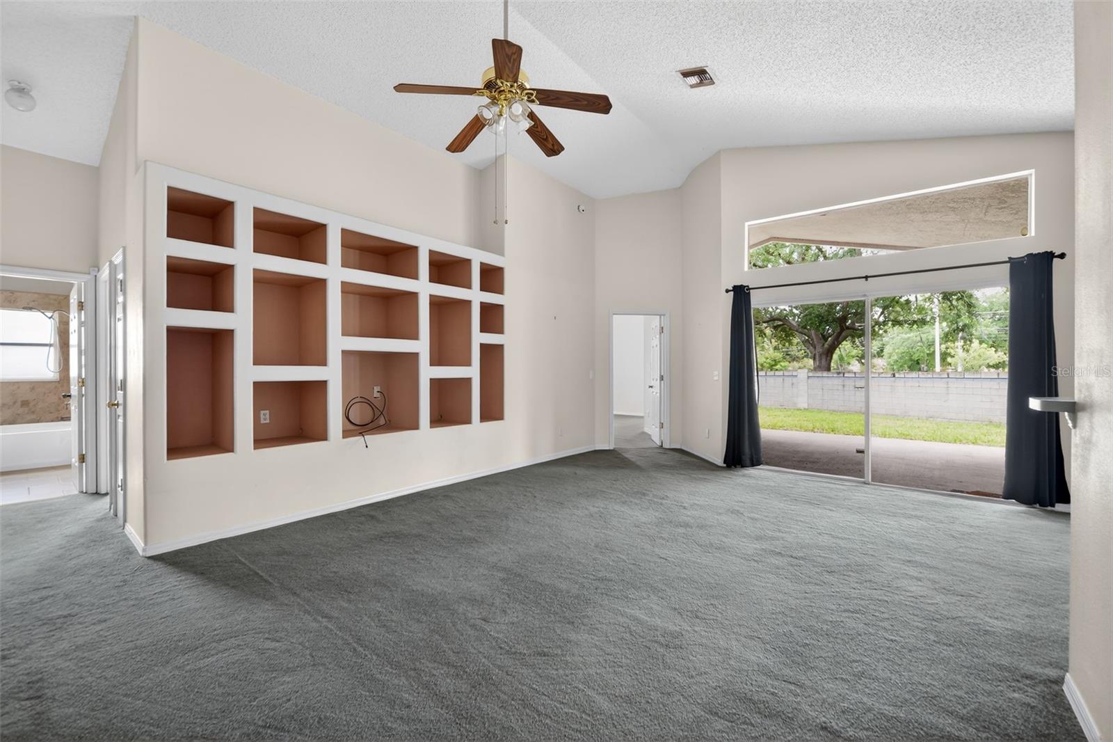 OXFORD COVE - Residential
