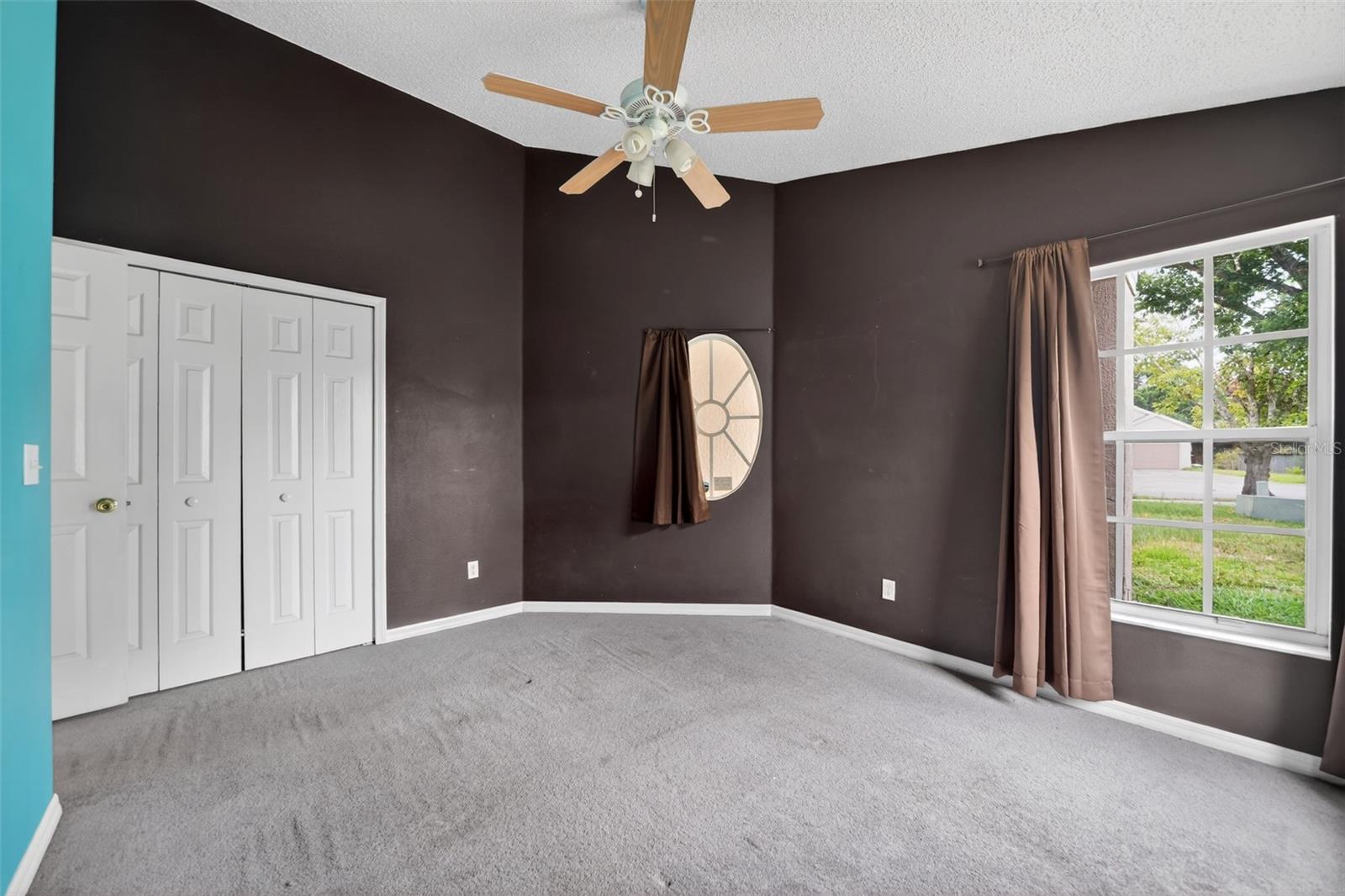 OXFORD COVE - Residential