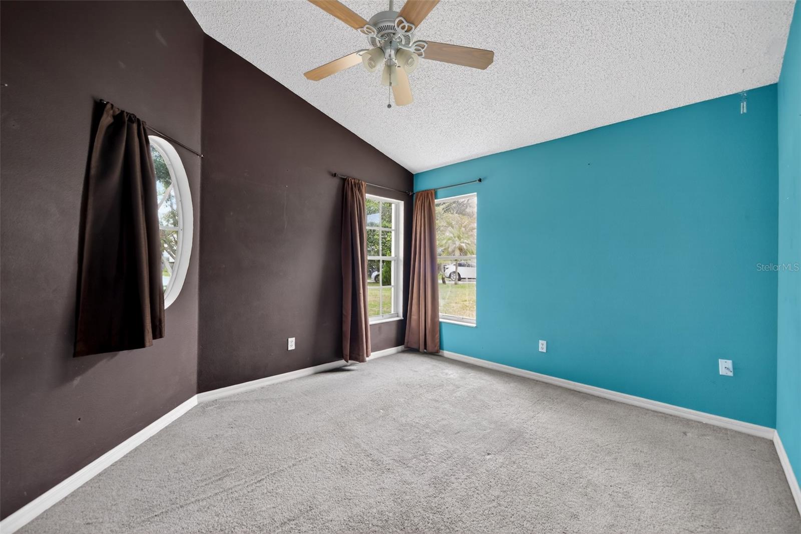 OXFORD COVE - Residential