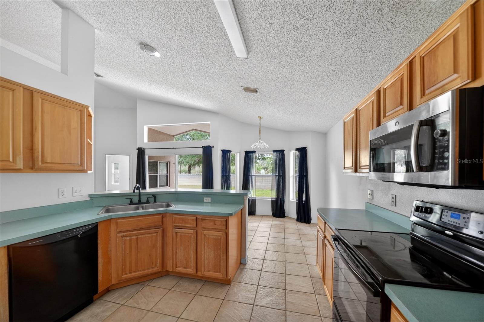 OXFORD COVE - Residential