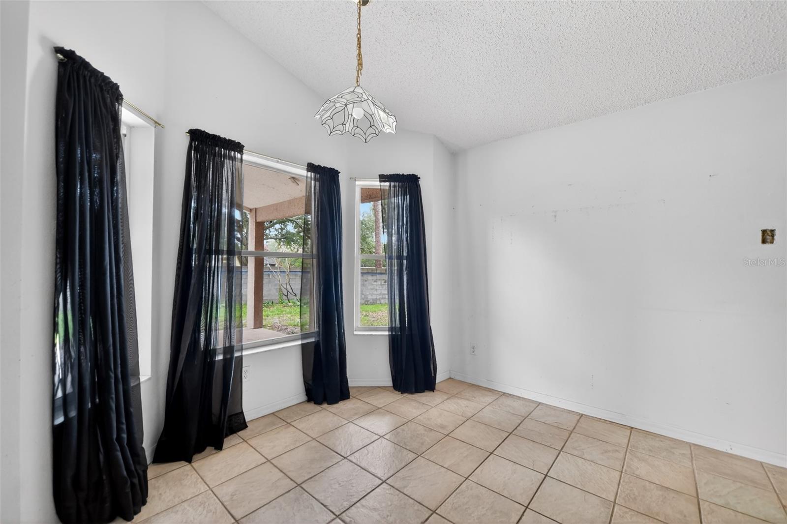 OXFORD COVE - Residential