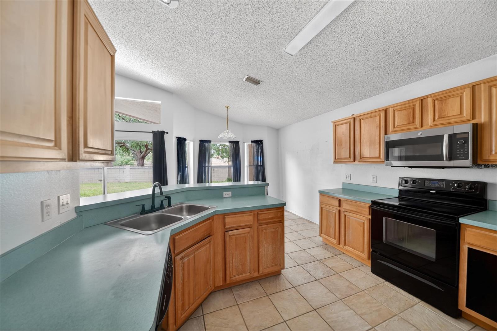 OXFORD COVE - Residential