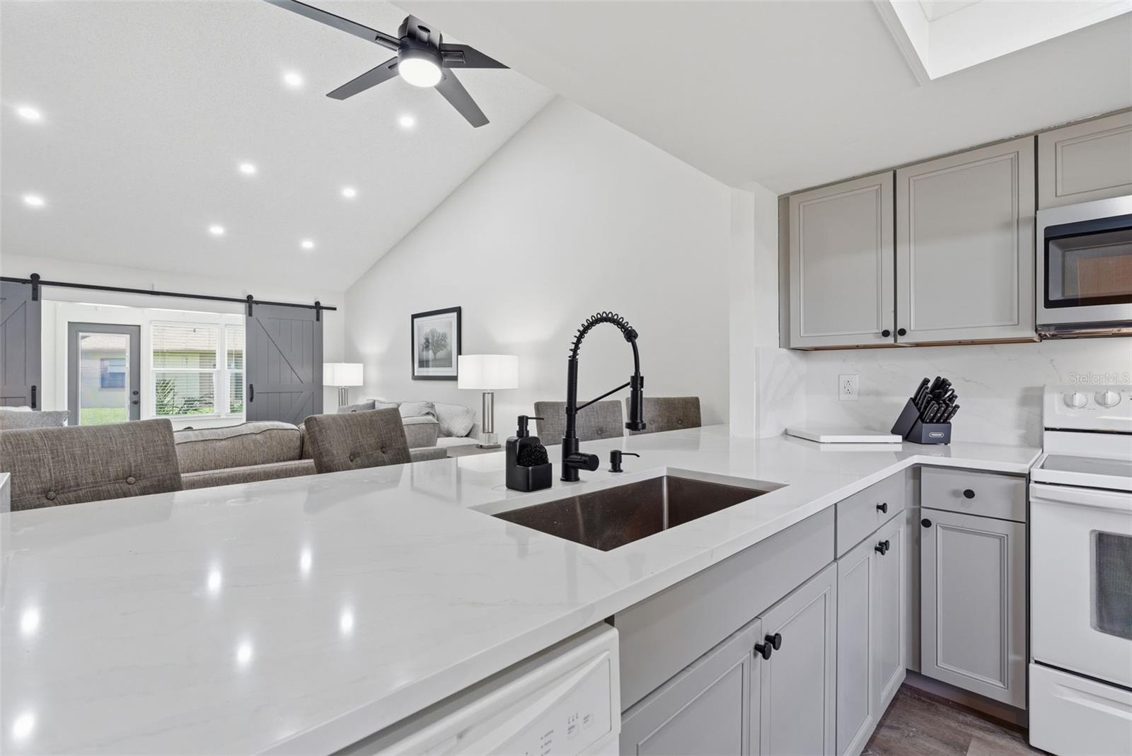 DRIFTWOOD ZEPHYRHILLS - Residential