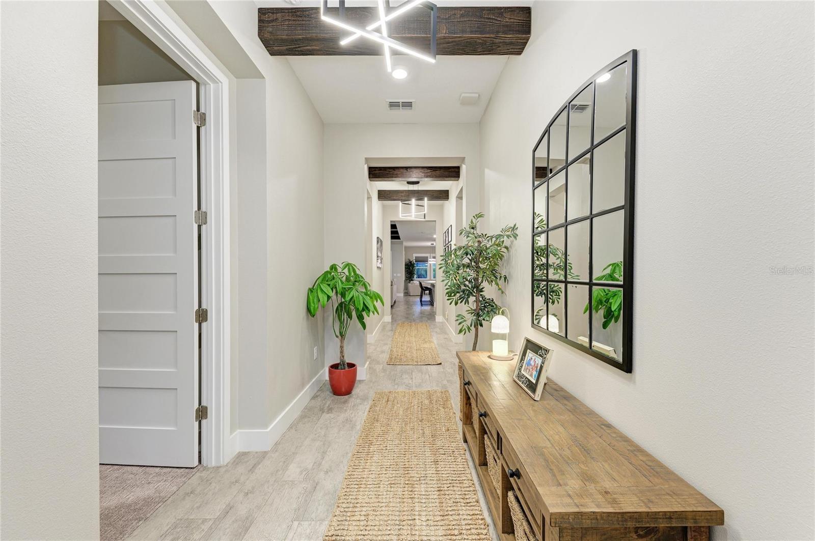 SANCTUARY COVE - Residential