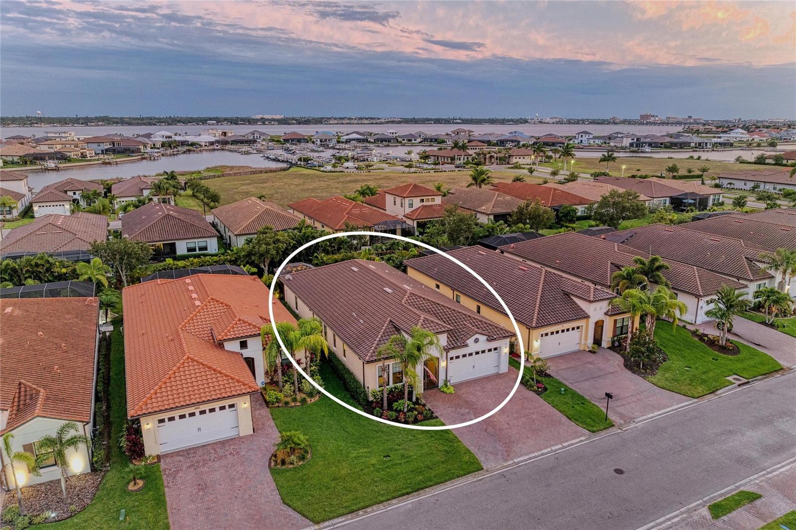 SANCTUARY COVE - Residential