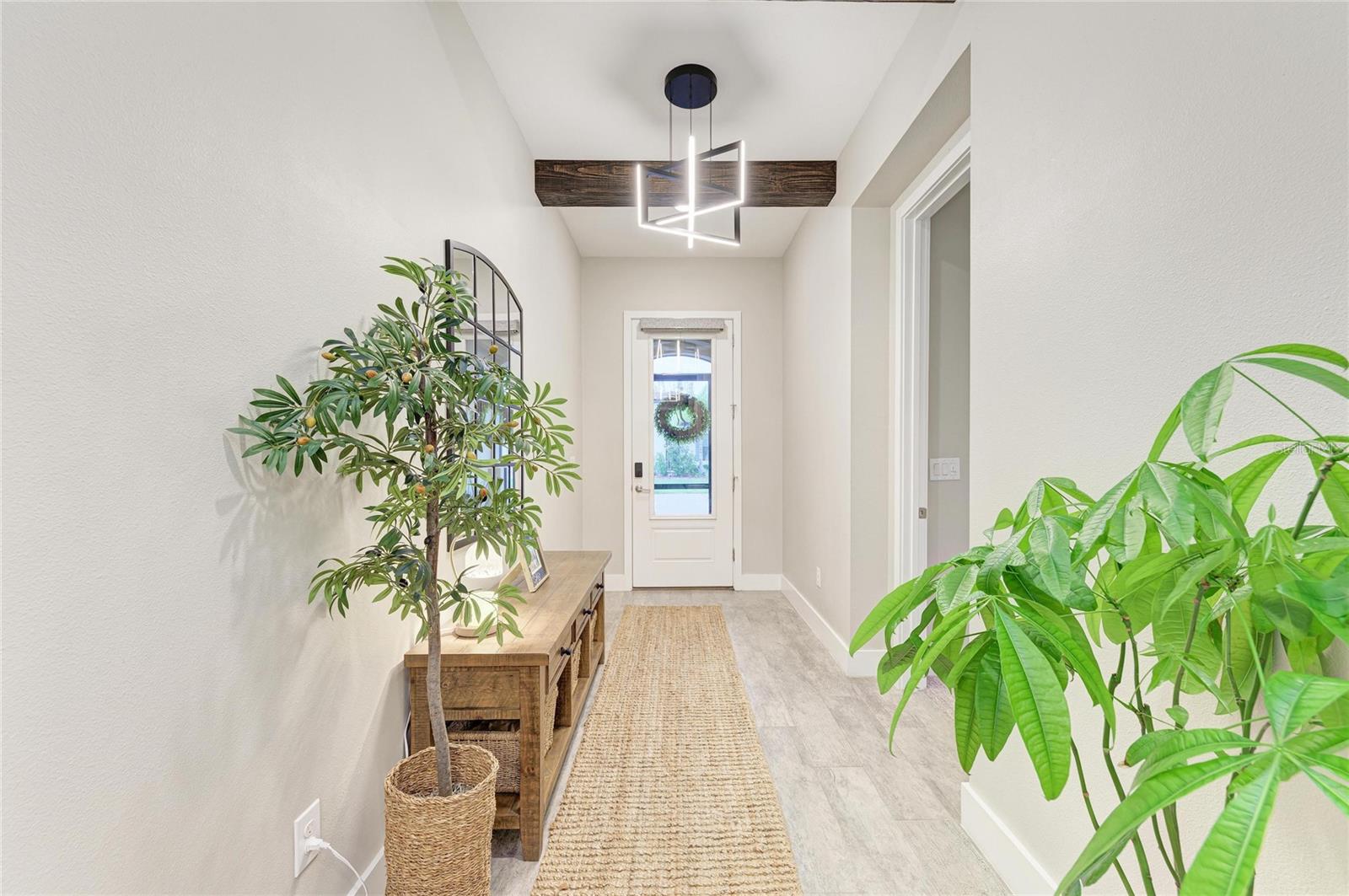 SANCTUARY COVE - Residential