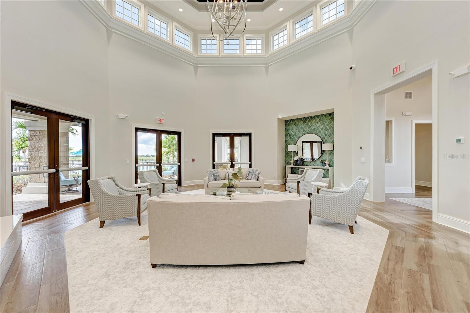 SANCTUARY COVE - Residential